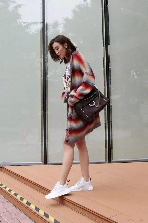 明星露腿毛,时尚界限再突破