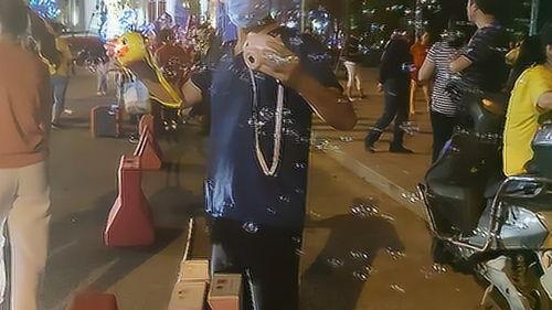 网红泡泡机生意,网红带货下的创业商机解析