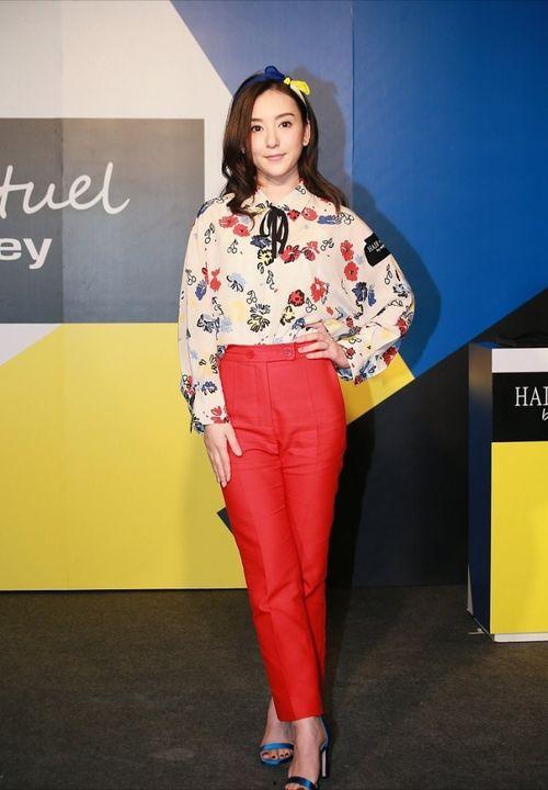 李亚男爆料大衣嫂的视频,视频内容引发热议